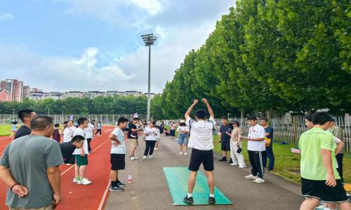 青春在拼搏中绽放——2025年中考体育纪实